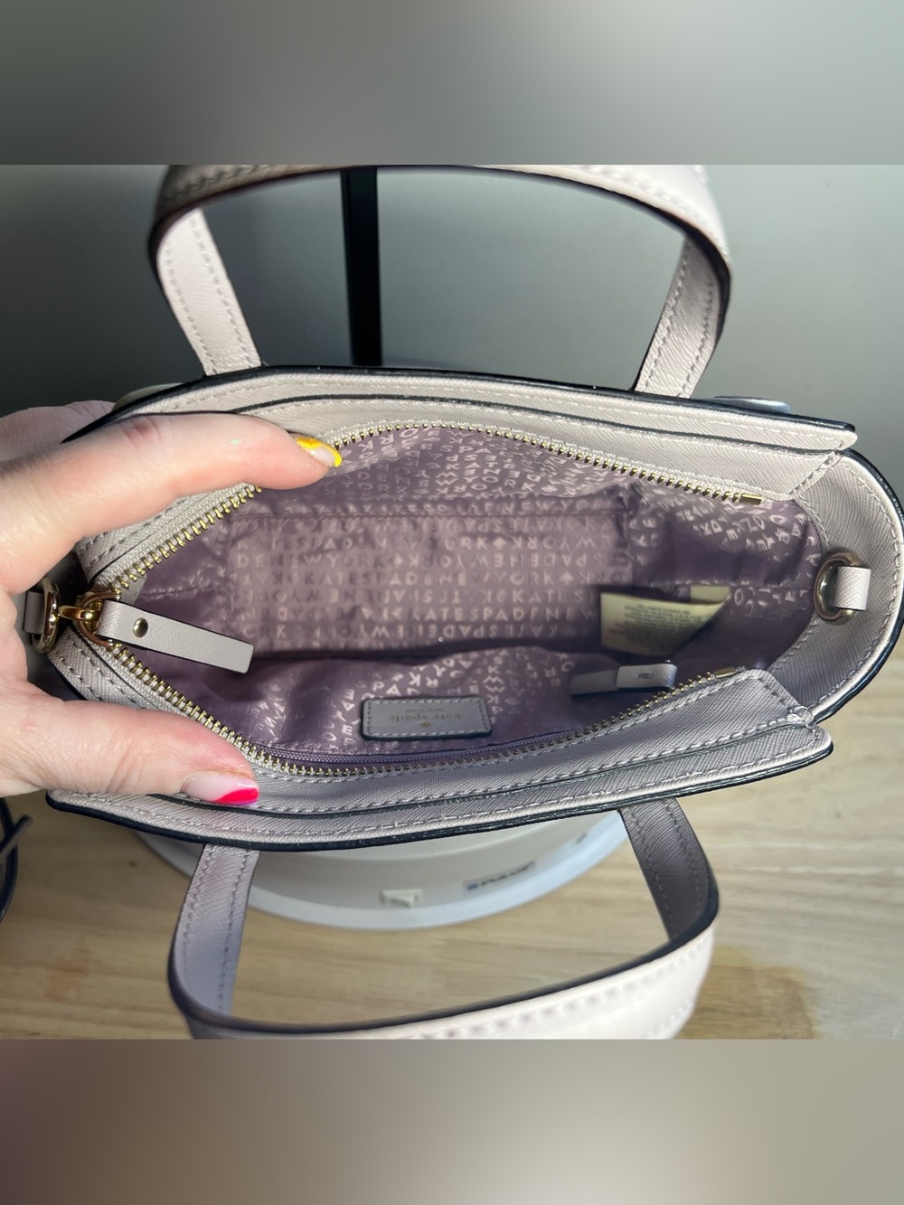 the Kate Spade New York Hop to It Bunny Rabbit Mini Hayden Crossbody Like New - Picture 7 of 7